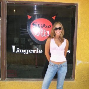 Meet your Posher, Dana